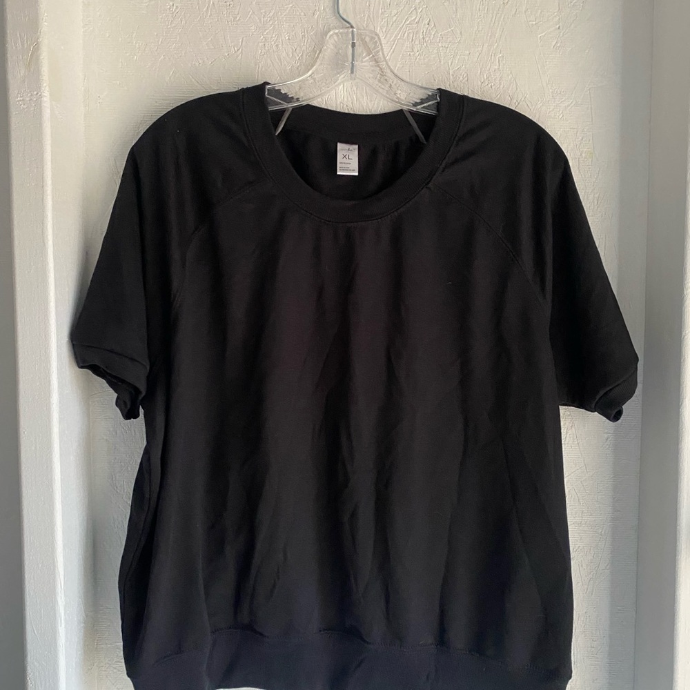 Black Short Sleeve Top - ignore the wrinkles! 😉